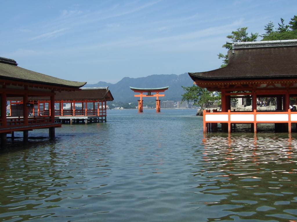 Hiroshima Tokyu Rei Hotel Экстерьер фото